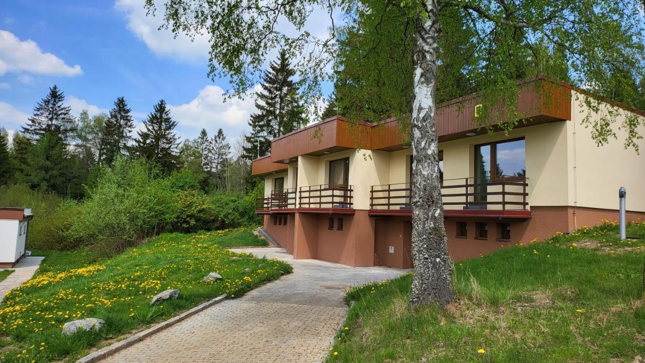 Hotel Svratka Extérieur photo